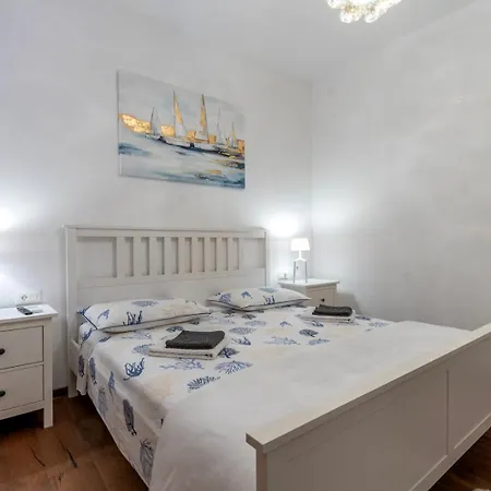 Apartman Marasovic & Deluxe *