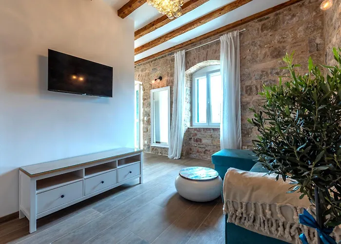 Marasovic & Deluxe Apartamento Split