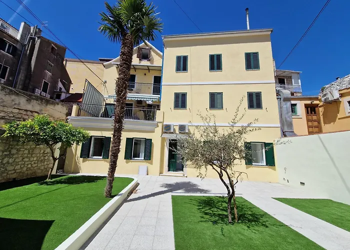 Marasovic & Deluxe Apartamento