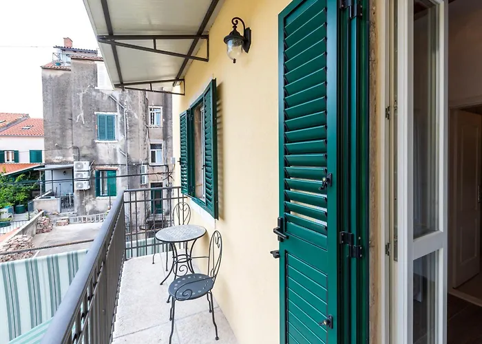 Marasovic & Deluxe Apartamento