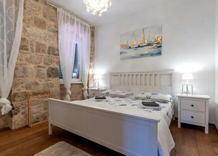 Apartamento Marasovic & Deluxe *